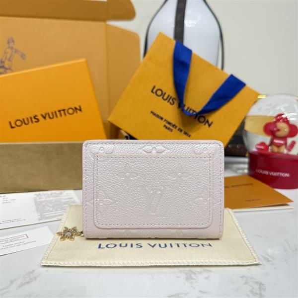 2026122105437936 270